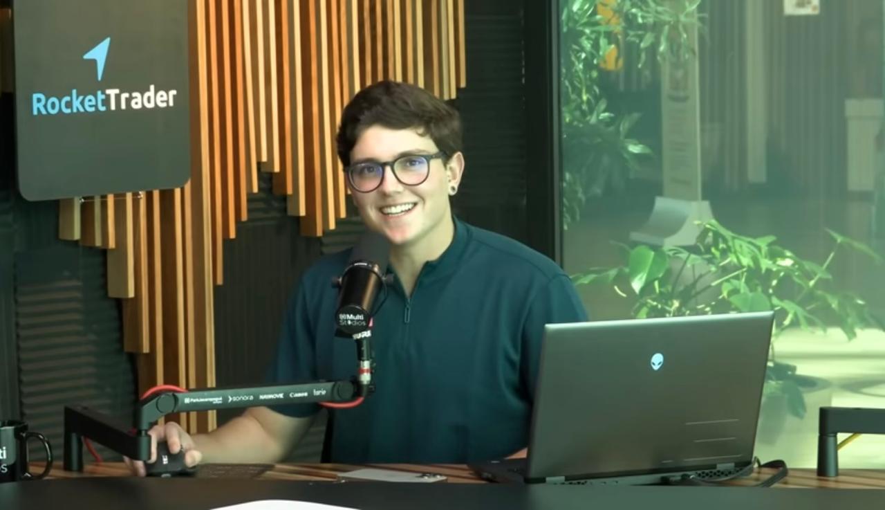 Trader de 21 anos ensina estratégias para ter sucesso no mercado financeiro