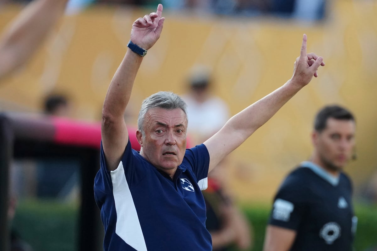Domènec Torrent afirma que fará mudanças se jogadores não se empenharem