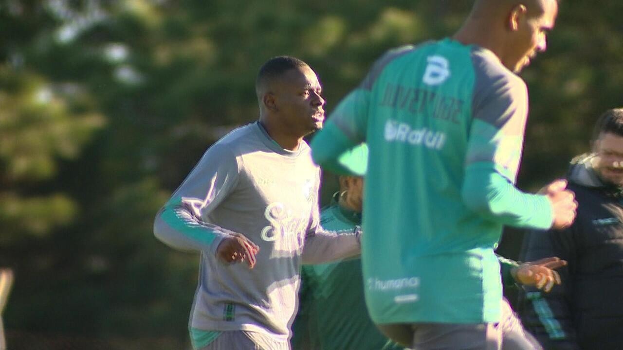 Juventude avança em negociações para contratar atacante e mais dois jogadores