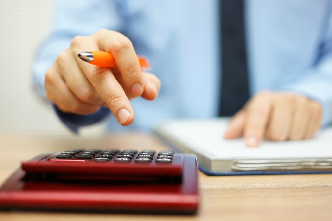 Homem transforma trabalho paralelo em negócio lucrativo de US$ 40 mil mensais