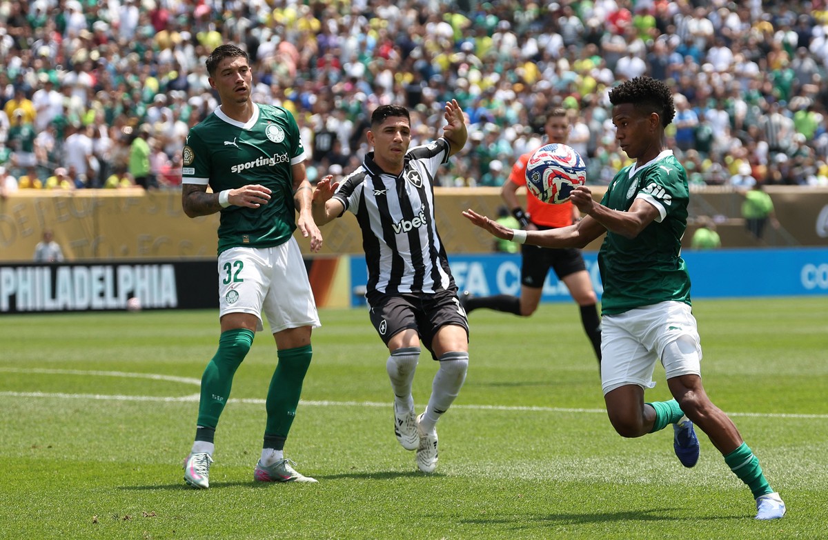 Copa de Clubes supera antigos mundiais e se destaca no cenário esportivo