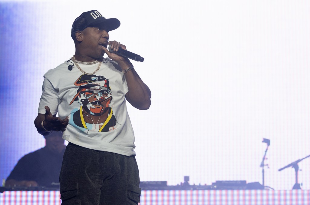 Ja Rule critica 50 Cent após vídeo de show: 'Ninguém vai te ver'