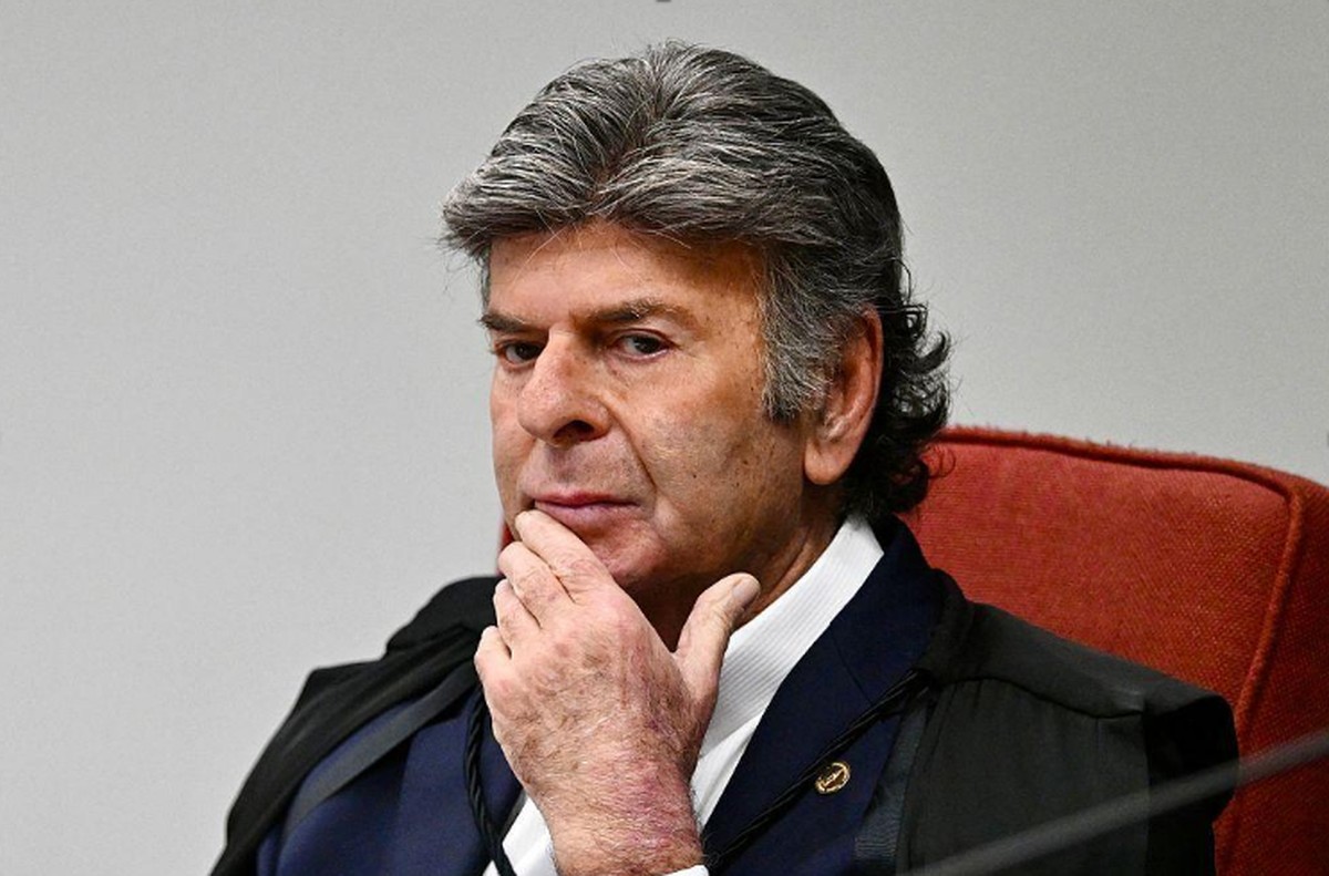 Fux justifica voto contra tornozeleira para Bolsonaro em decisão polêmica