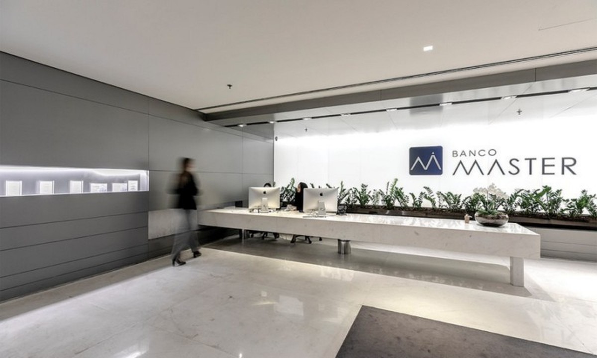 O Banco Master, cuja compra foi anunciada pelo BRB (Banco de Brasília) (Foto: Divulgação)  
Após anúncio de venda para o BRB, papéis do banco estão oferecendo rendimentos de inflação mais 11,5% para vencimentos em maio de 2026 (Foto: Reprodução)