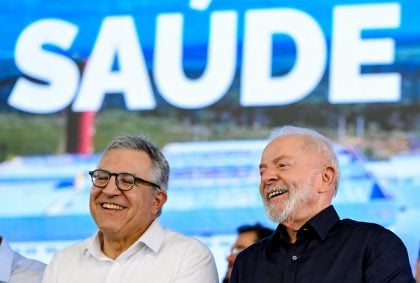 Lula defende programa Mais Médicos após revogação de vistos por EUA