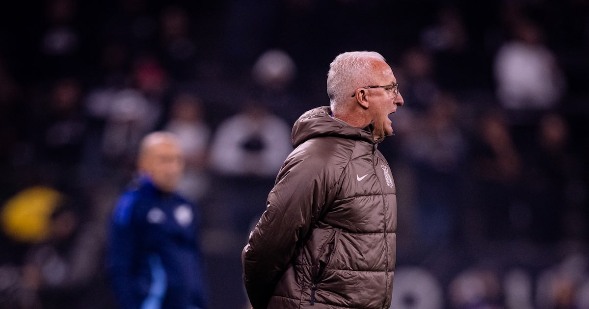 Dorival define plano estratégico para o Corinthians na sequência do campeonato