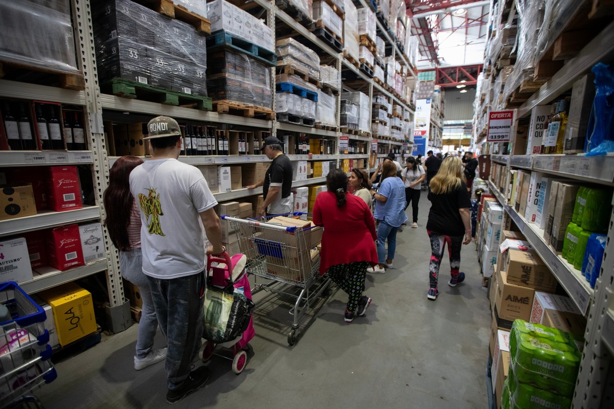 Economia argentina registra crescimento de 5,6% em março, abaixo das expectativas