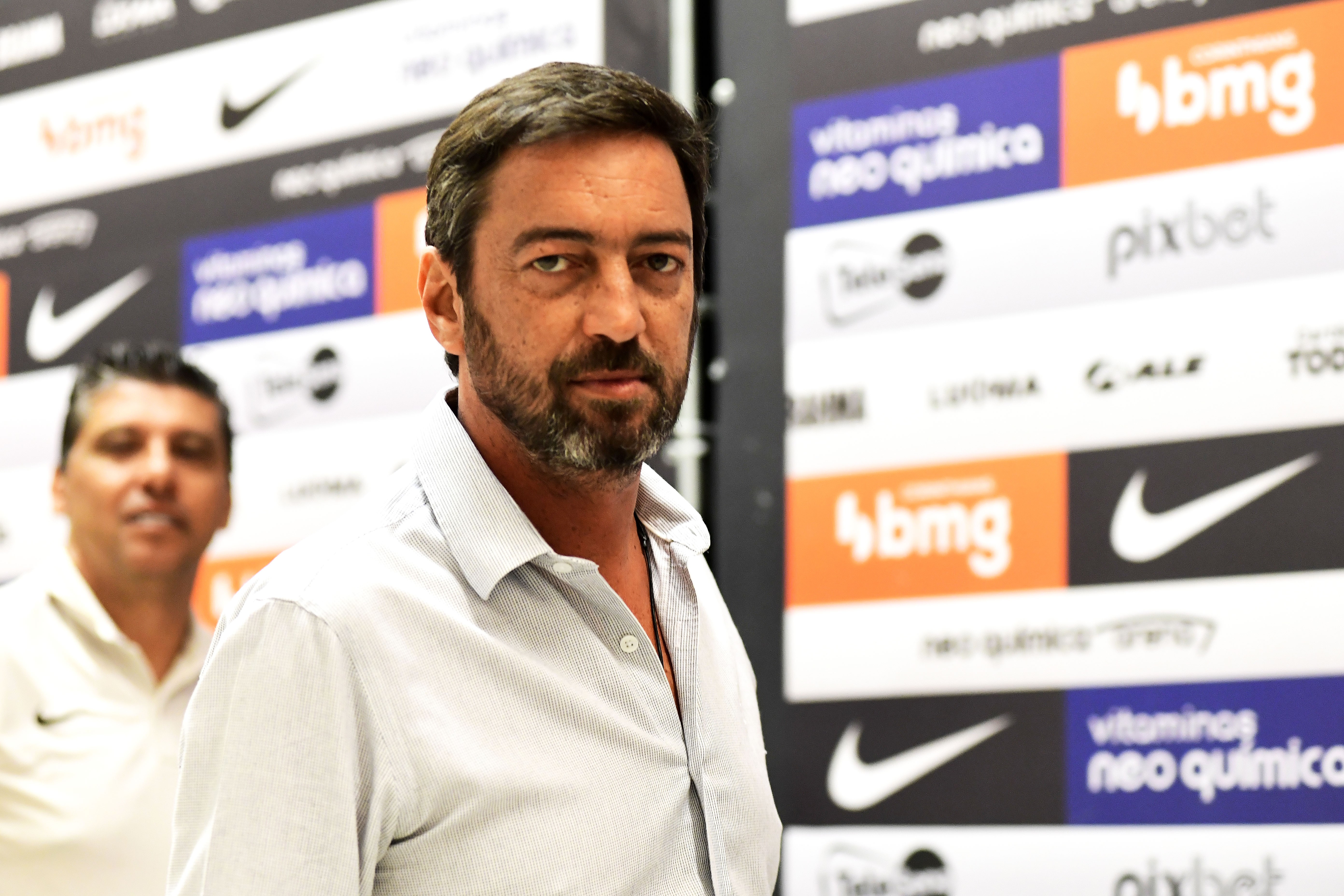 MP apura estelionato, furto e crime organizado no Corinthians
