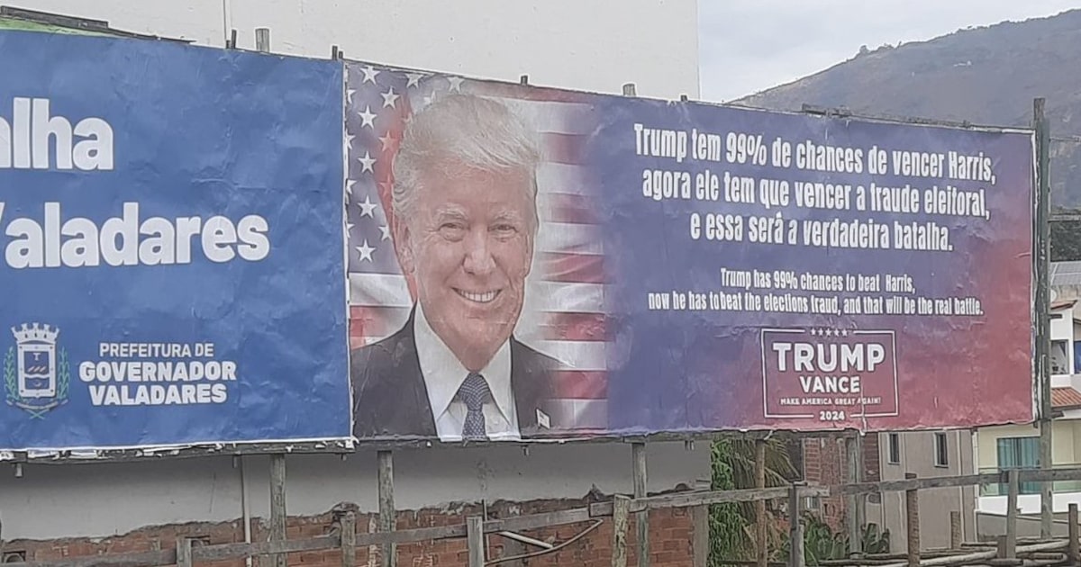 Outdoor em apoio a Donald Trump aparece em Governador Valadares durante as eleições nos EUA de 2024 (Foto: Reprodução/X)