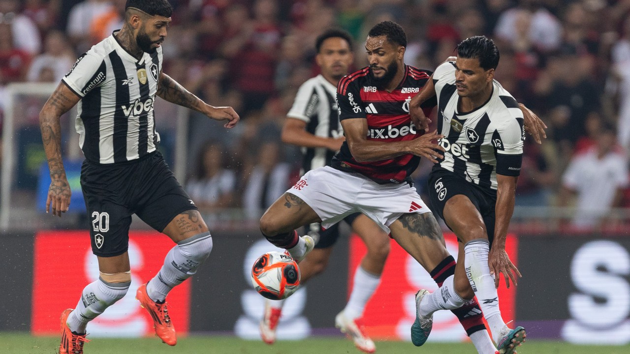 Futebol ao vivo: confira os jogos de hoje e onde assistir neste domingo