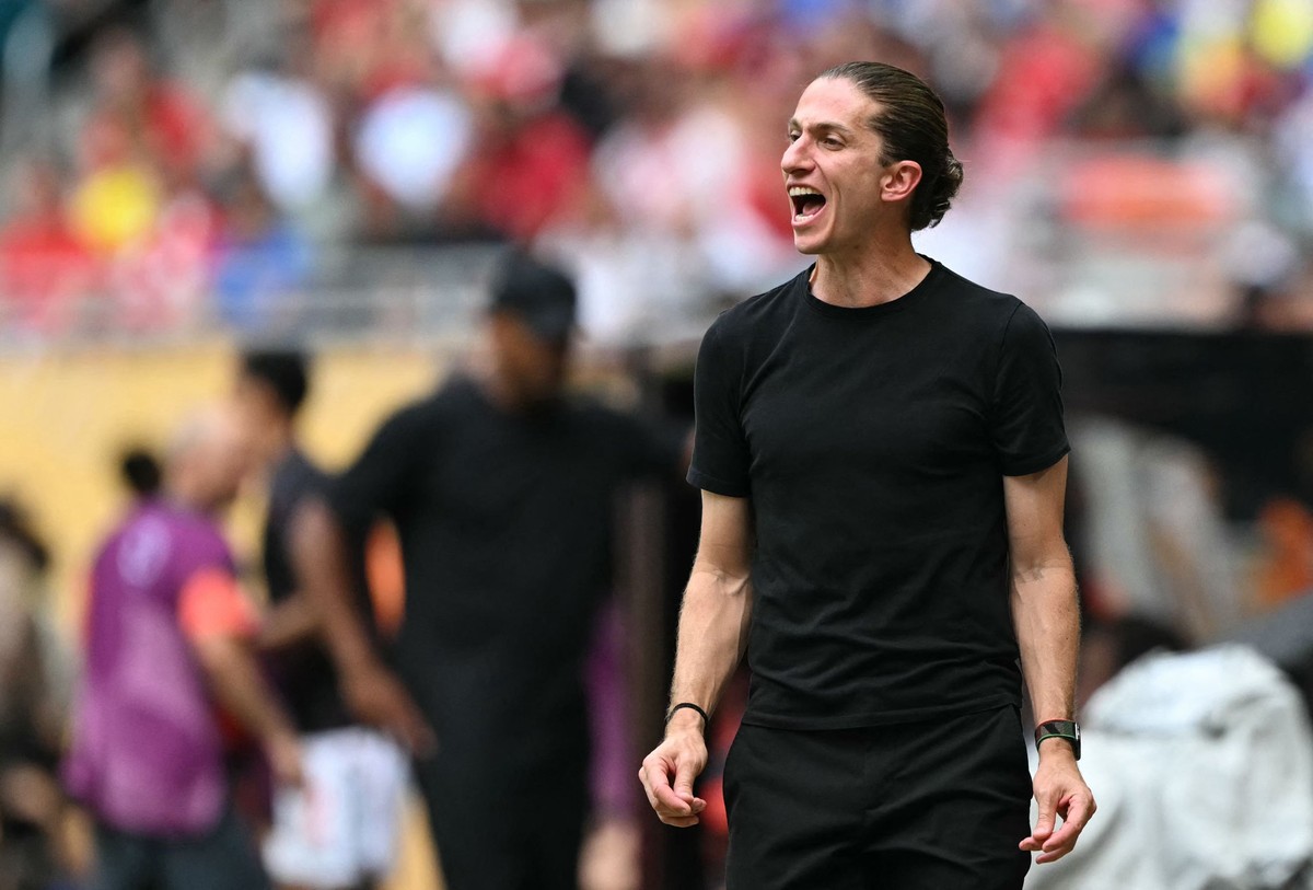 Filipe Luís enfrenta site de apostas em batalha judicial pelo Flamengo