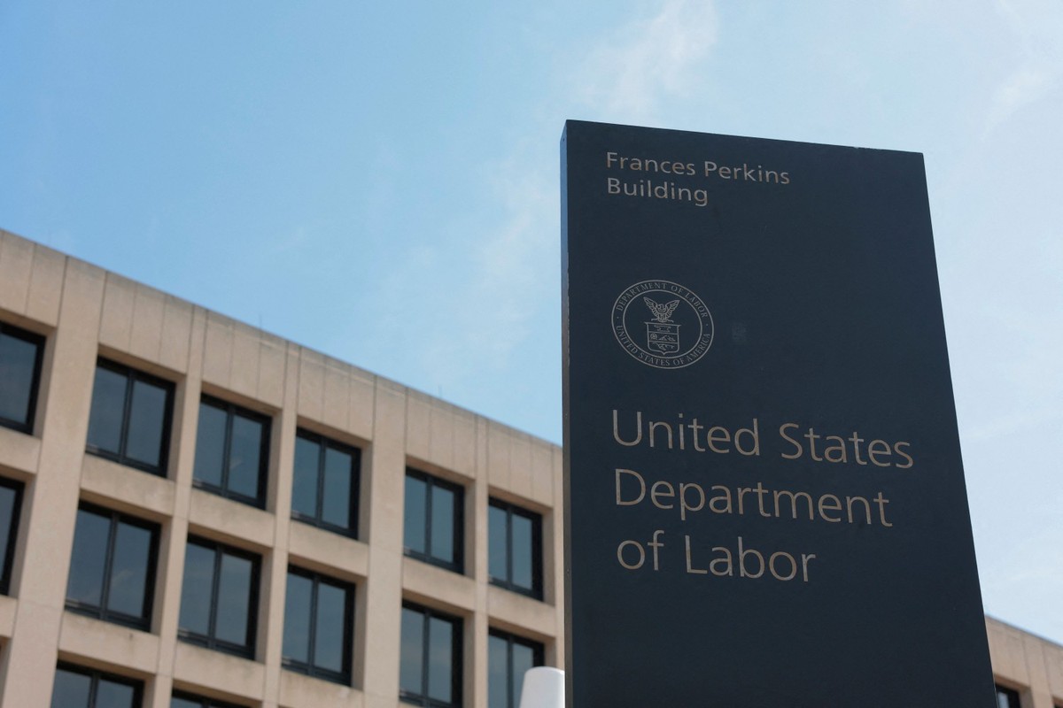 Trump promete novo chefe de estatísticas após demissão por dados de emprego negativos
