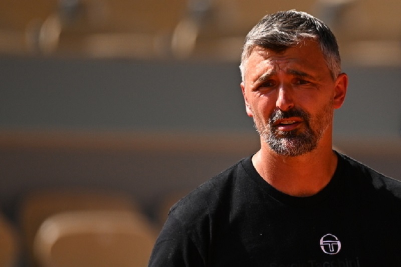 Ivanisevic defende sua postura após críticas de Mouratoglou sobre Tsitsipas