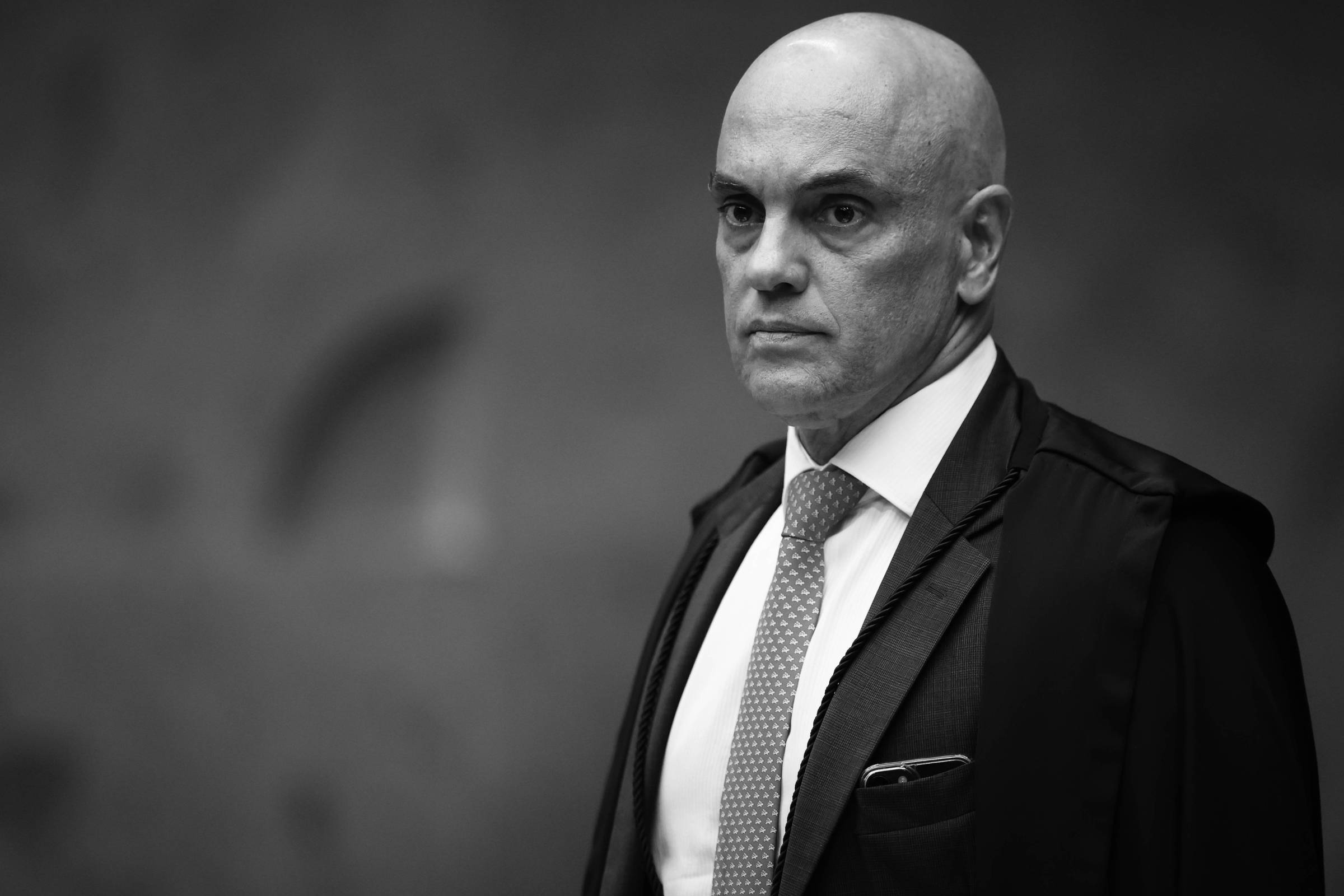 Forças brutas geram lucros apenas para líderes como Trump e Bolsonaro