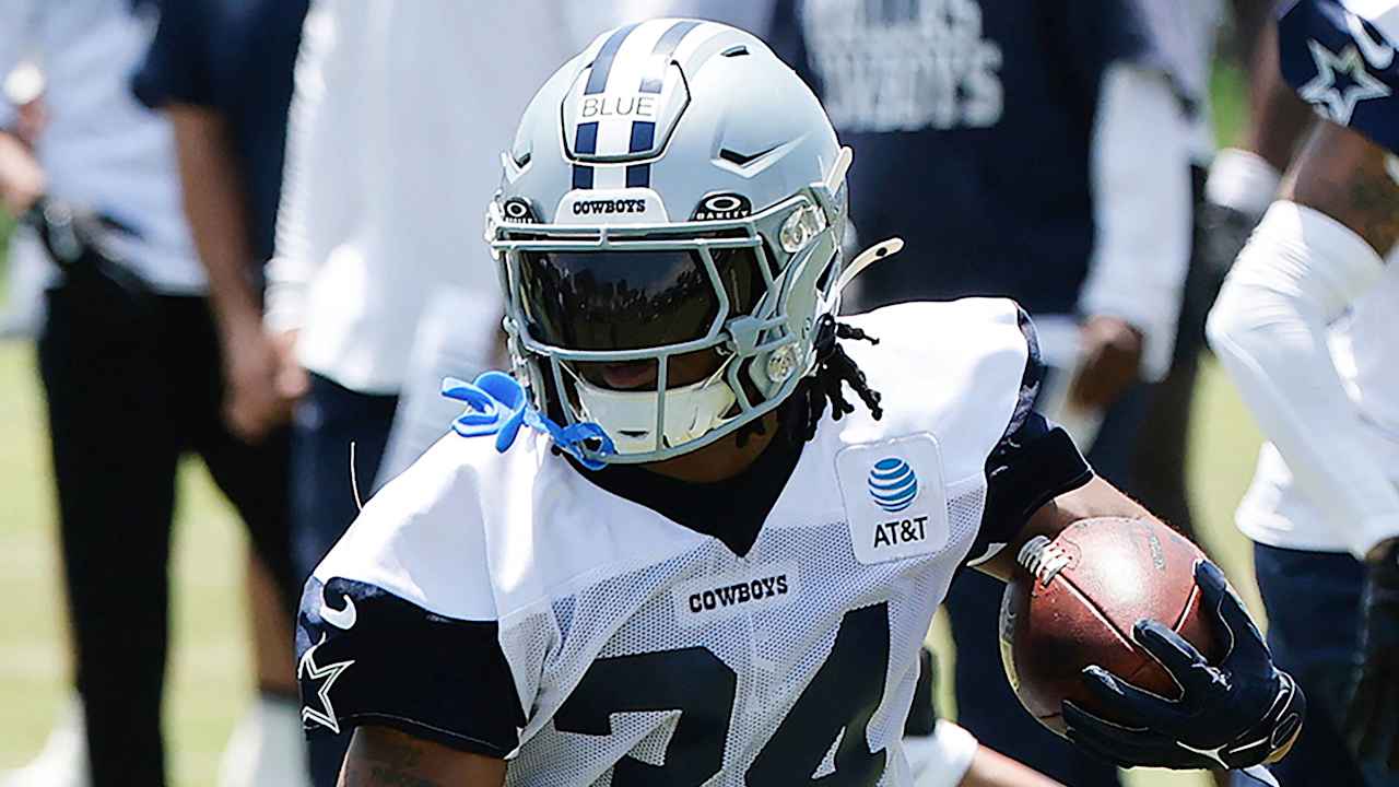 Jaydon Blue se destaca e conquista espaço no time durante o treinamento dos Cowboys