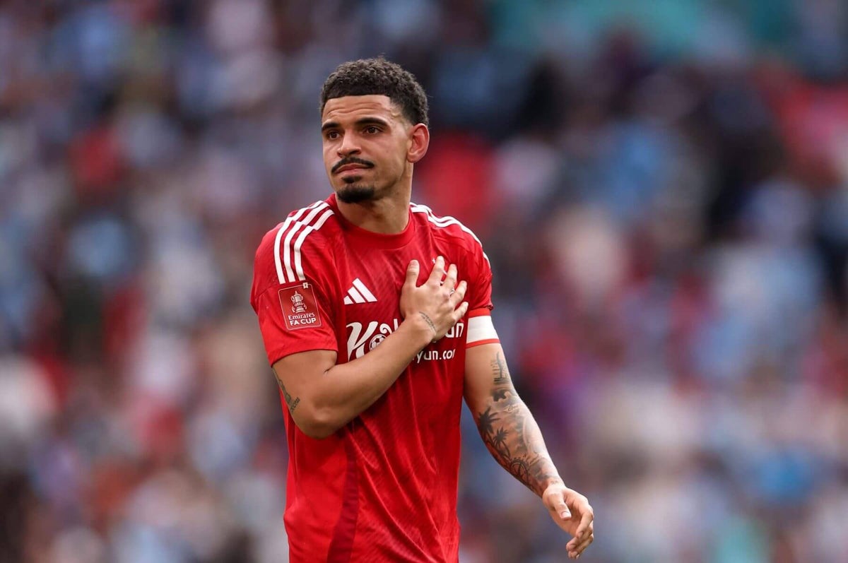 Nottingham Forest negocia novo contrato com Morgan Gibbs-White