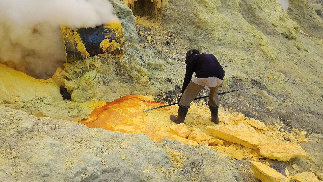 EUA intensificam busca por minerais estratégicos para garantir segurança nacional