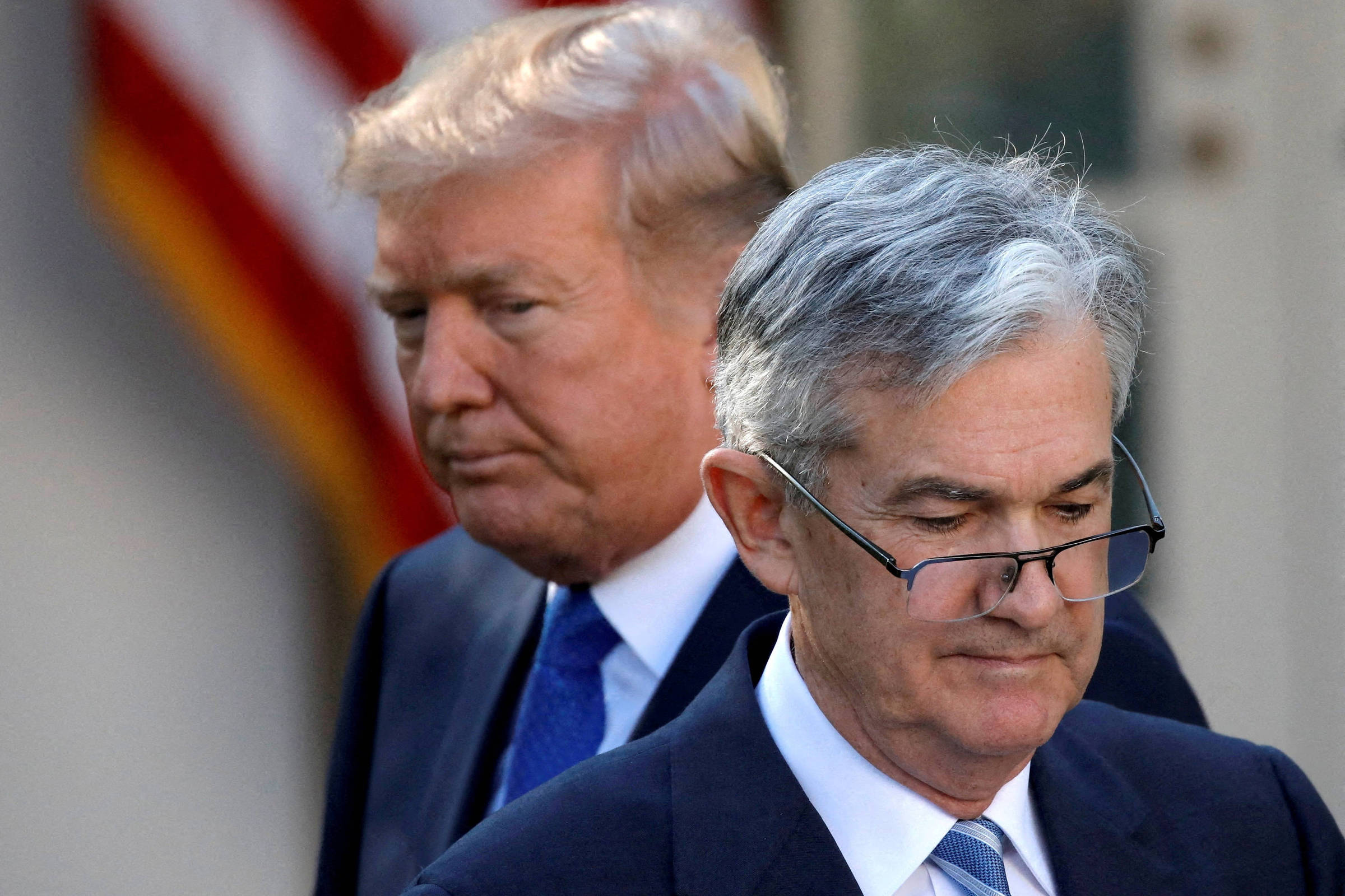 Trump critica presidente do Fed e gera instabilidade no mercado dos EUA