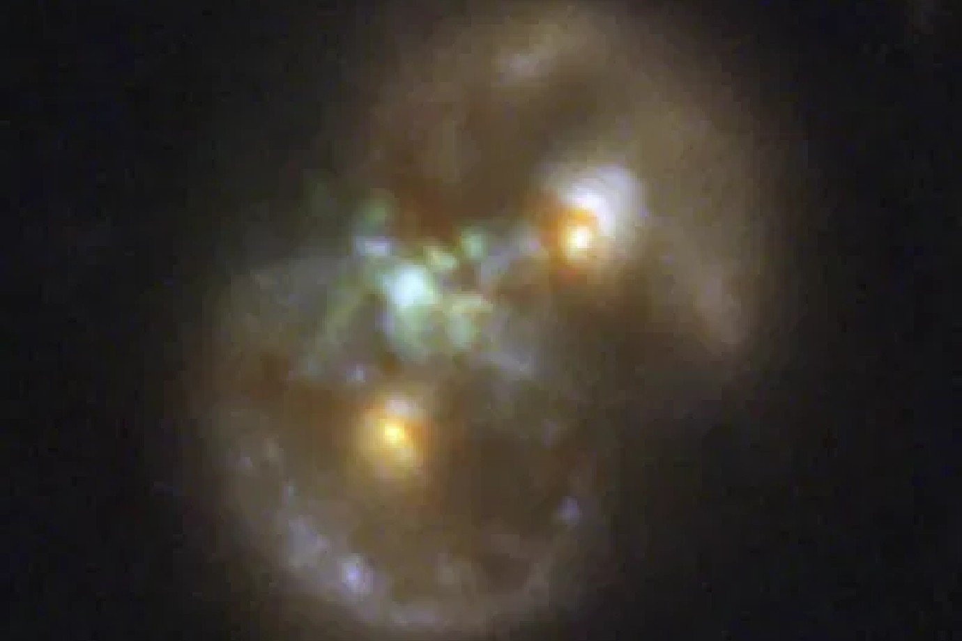 Buraco negro enigmático na 'galáxia do infinito' desafia teorias da astronomia