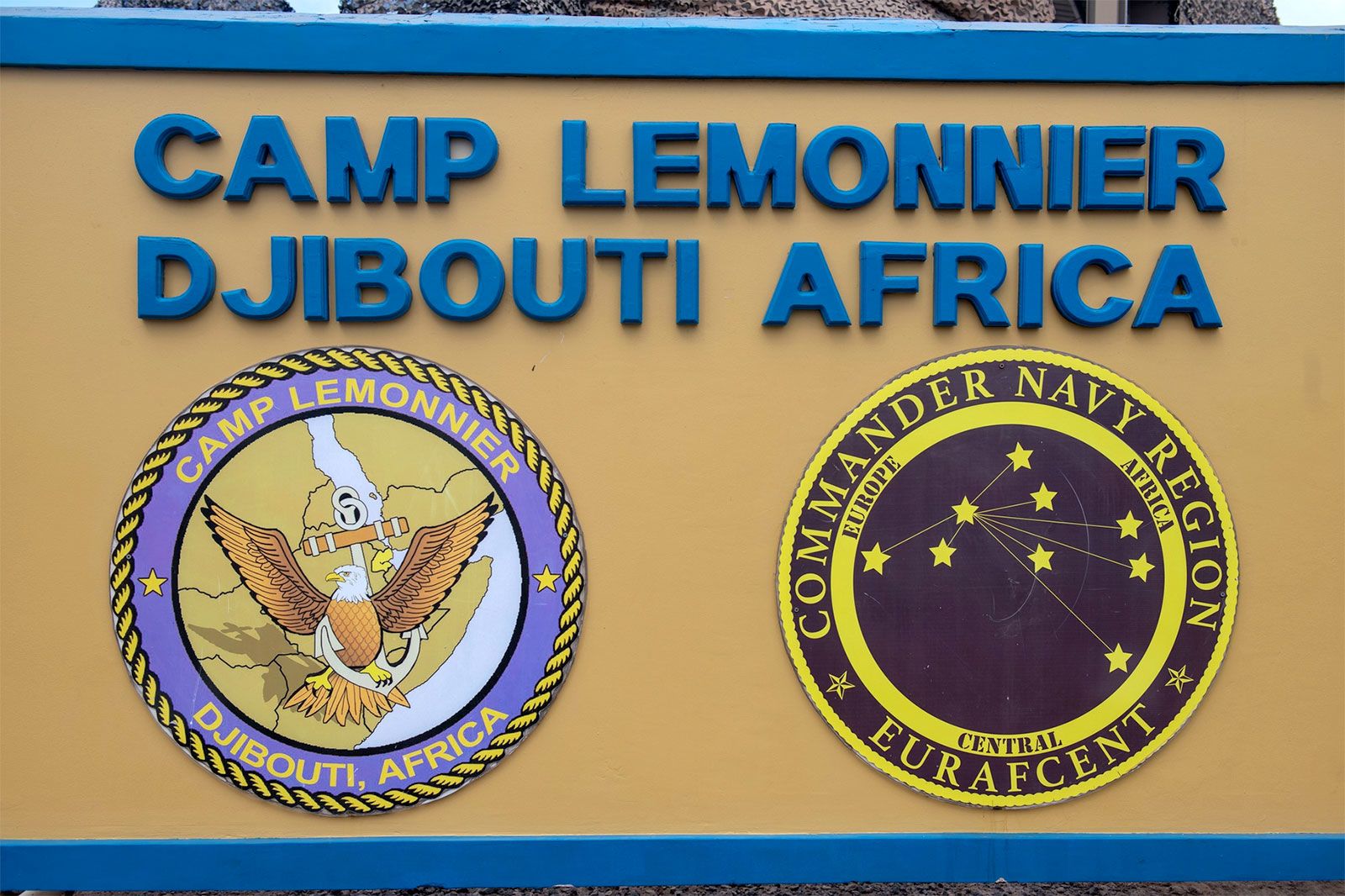 Migrantes em base militar em Djibouti não conseguem contato com advogados