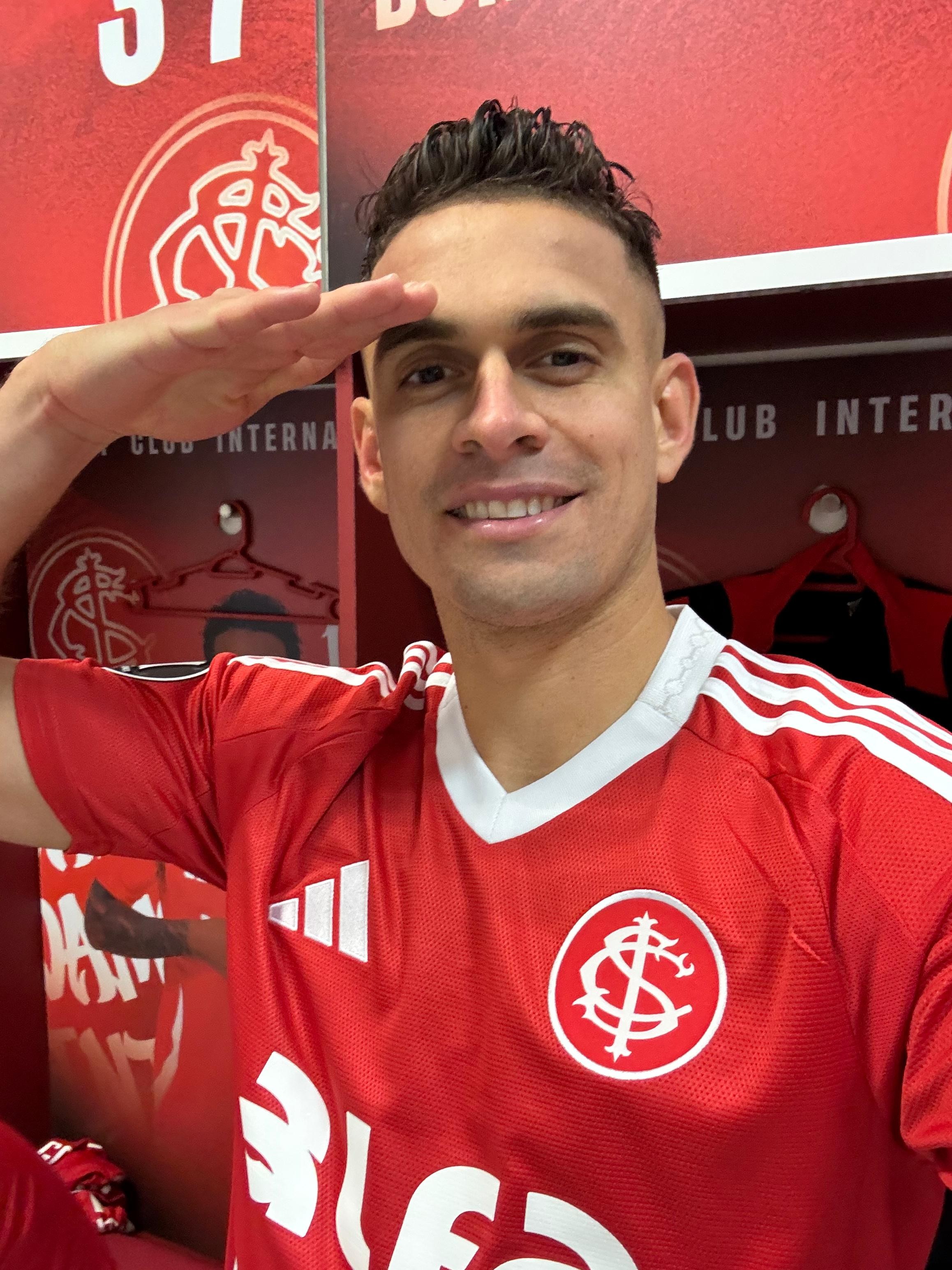Borré brilha e guia Inter em duelo decisivo no 'grupo da morte'