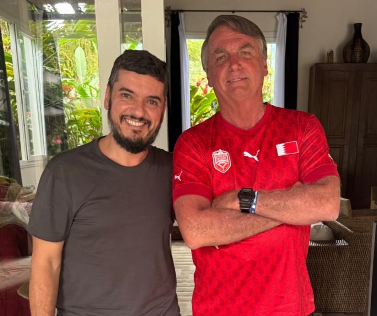 Clã Bolsonaro decide apoio no Rio após desentendimentos entre Bacellar e Reis