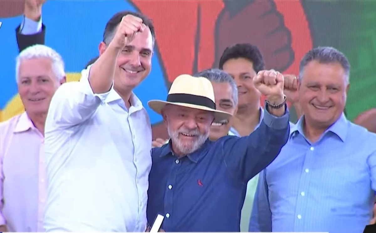 Lula visita Minas Gerais e provoca debate sobre candidatura de Rodrigo Pacheco em 2026