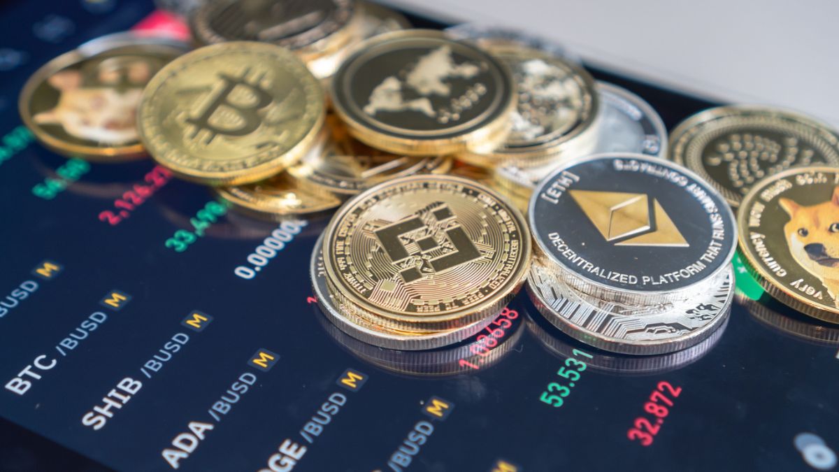 Empiricus investe em criptomoedas arriscadas e lança tecnologia inovadora no mercado