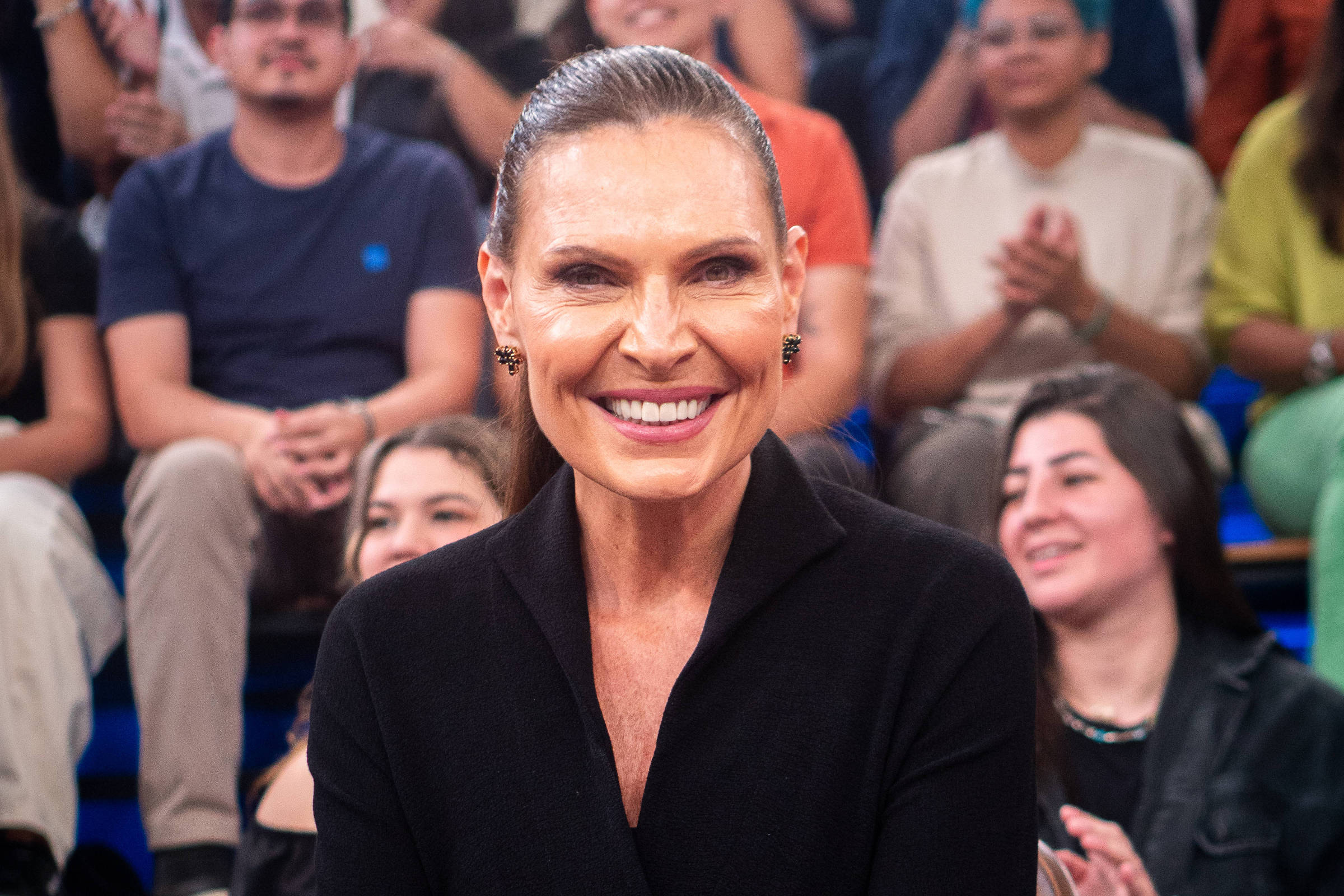 Laura Muller participa de especial de 25 anos do Altas Horas (Foto: Reprodução)