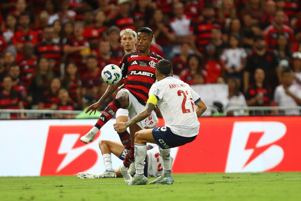 Bruno Henrique em ação contra o Bahia. (Foto: Gilvan de Souza/Flamengo)  
Bruno Henrique é indiciado pela Polícia Federal em caso de apostas. (Foto: Marcelo Teobald / Agência O Globo)