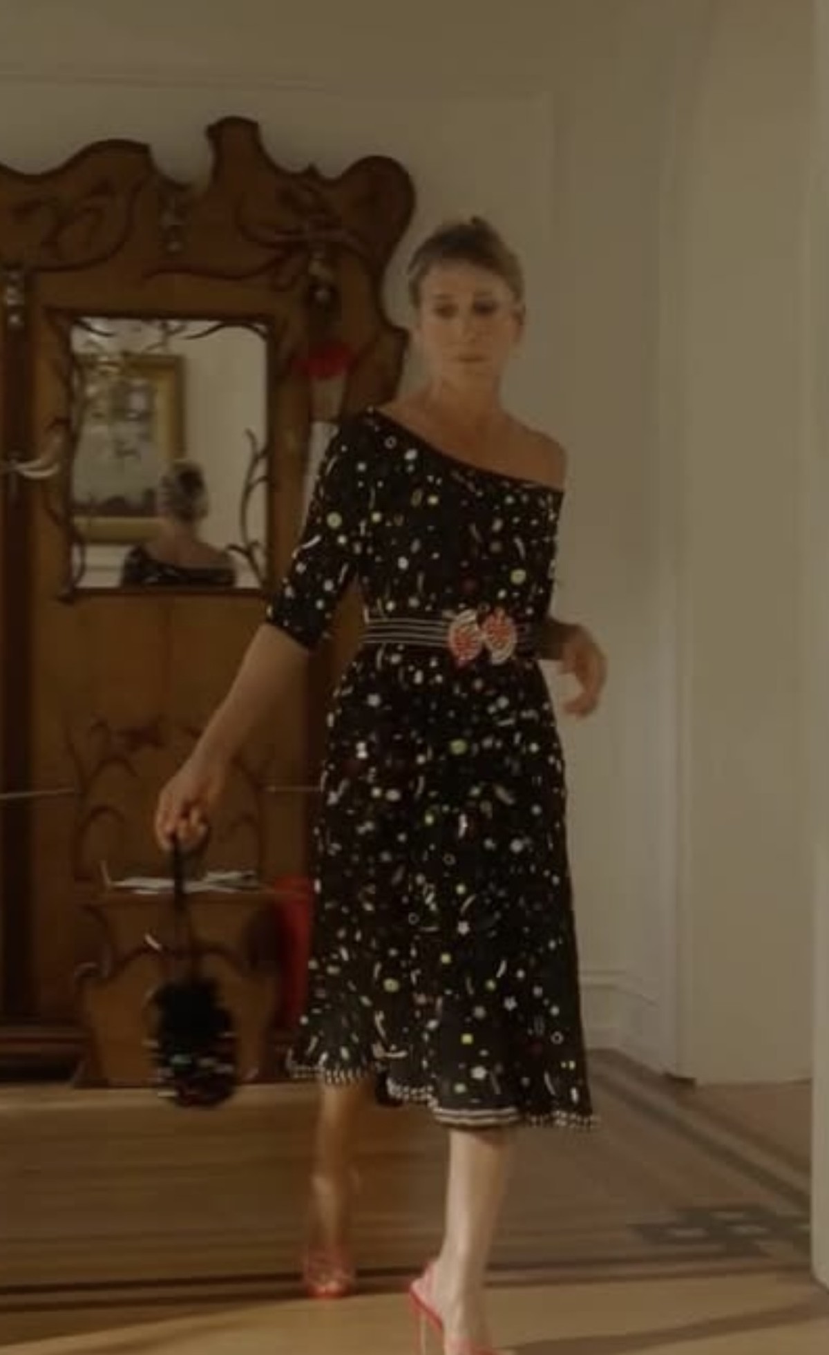 Isabela Capeto cria vestido inspirado em Carrie de 'And just like that...'