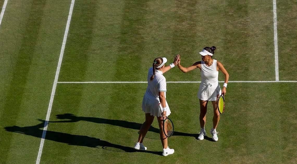 Hsieh e Ostapenko buscam conquistar o quinto título de Wimbledon juntas