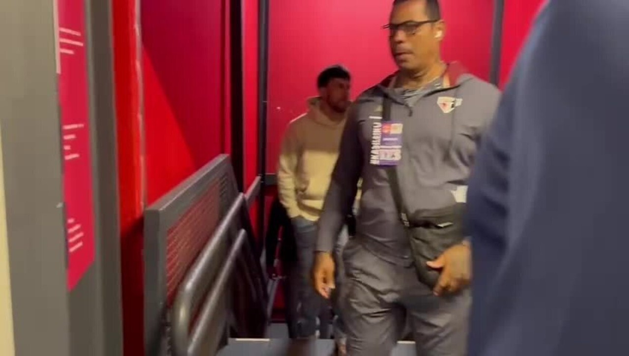 Lucas Moura não tem previsão de retorno aos gramados após lesão