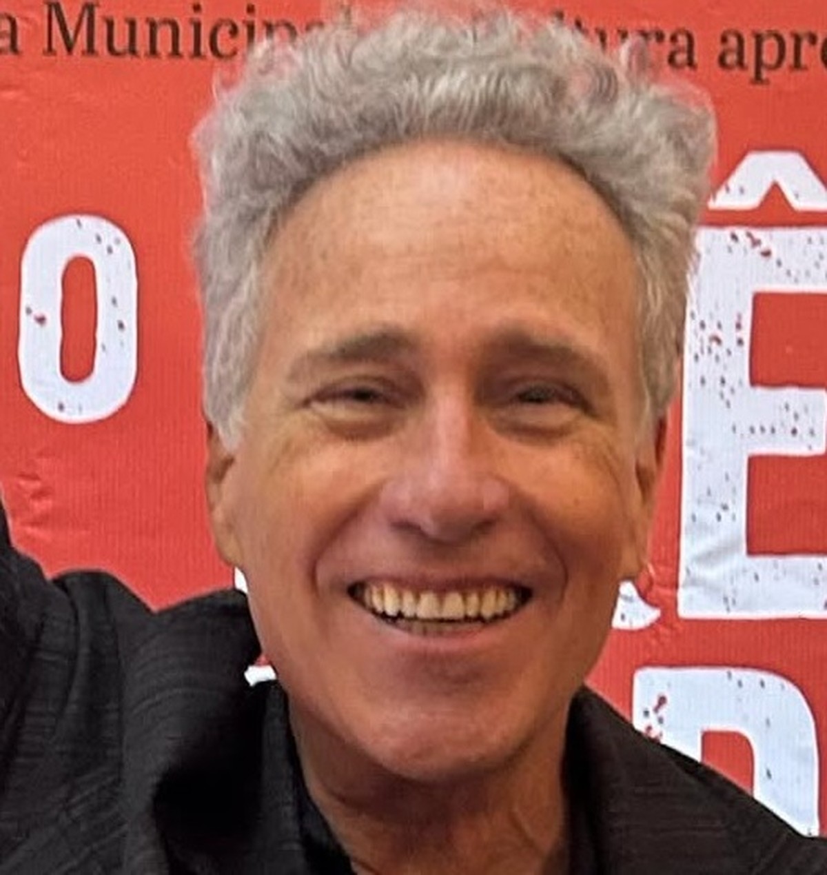Isio Ghelman grava nova novela curta escrita por Walcyr Carrasco após 'Mania de você'