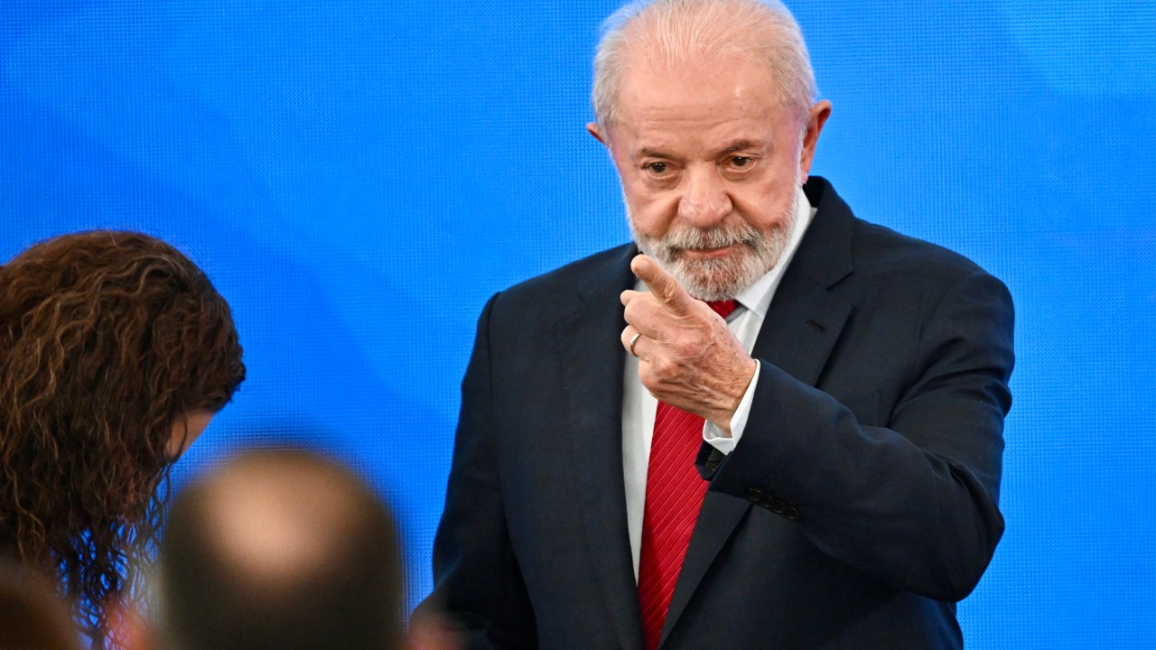 Governo mantém ceticismo sobre tarifaço e descarta reciprocidade imediata