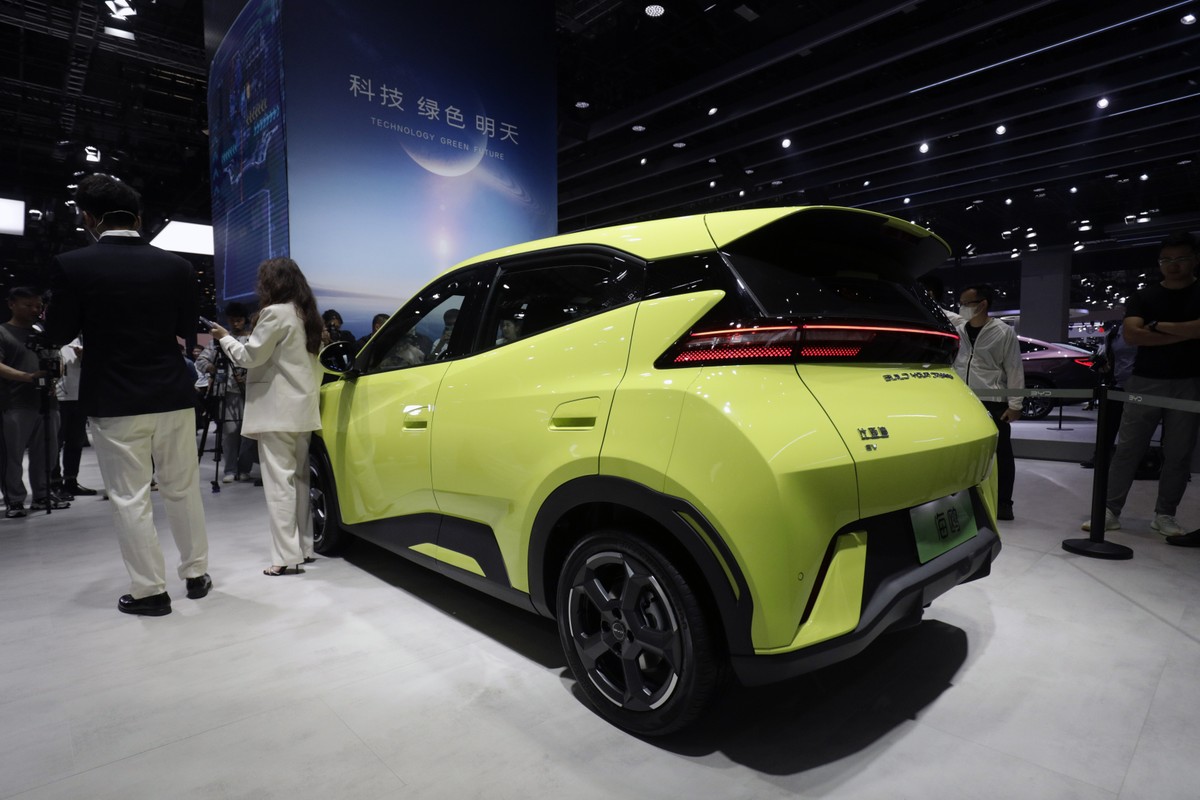 BYD reduz preços em até 34% e intensifica competição no mercado de elétricos na China