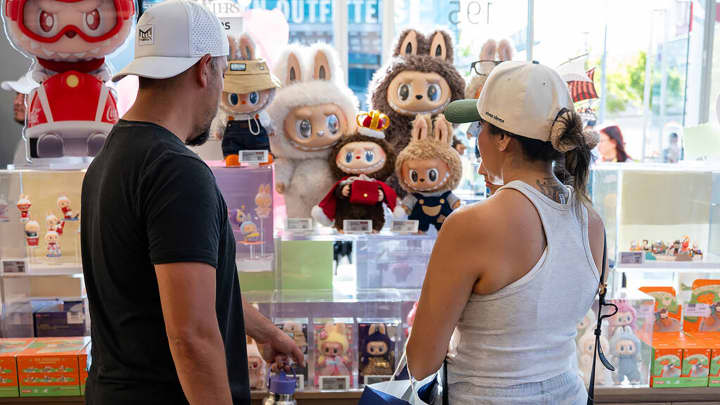 Pais revelam os itens mais desejados pelas crianças para o retorno às aulas