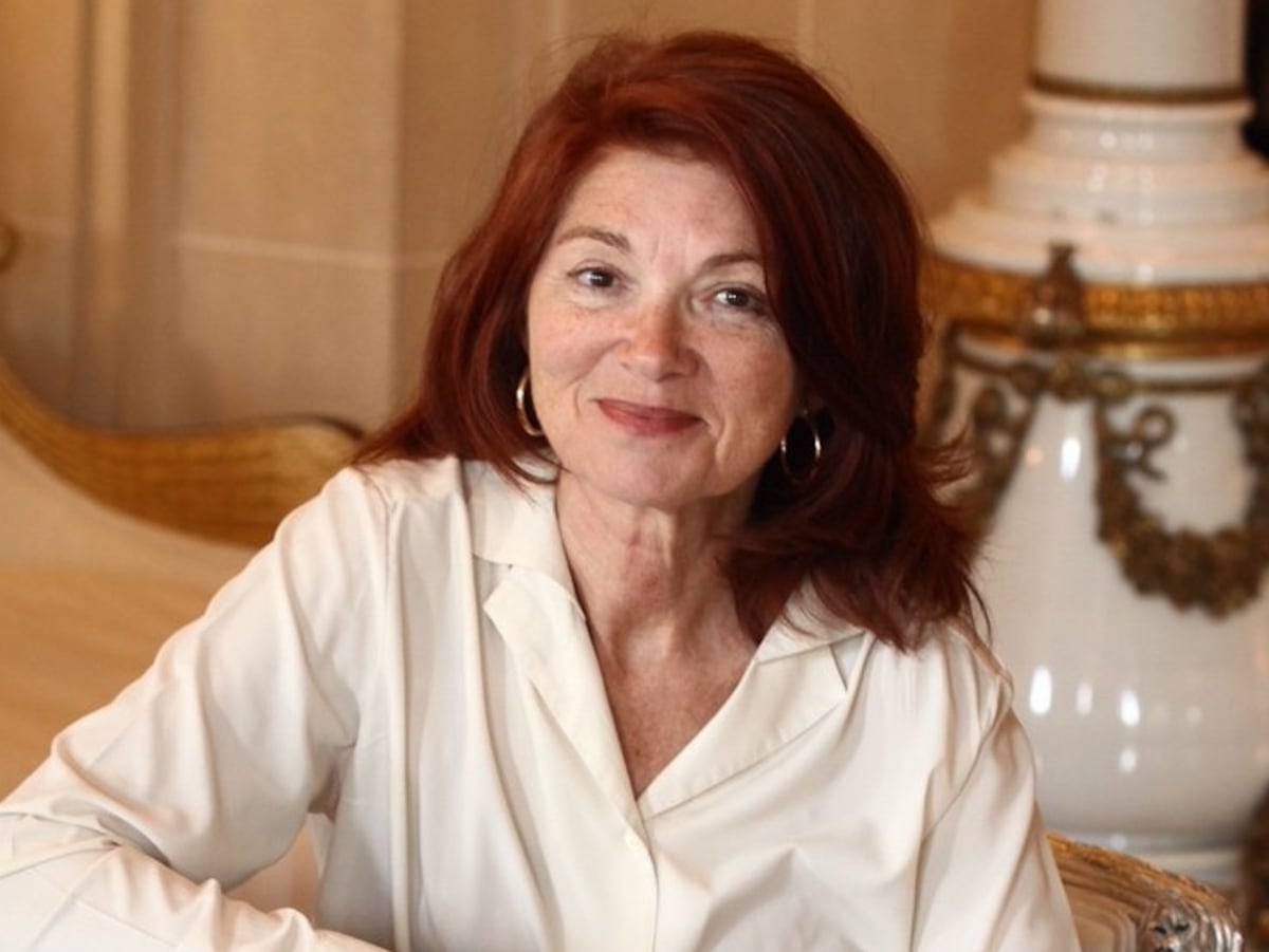 Marie-Dominique Lelièvre afirma que Chanel tinha tendências antissemitas
