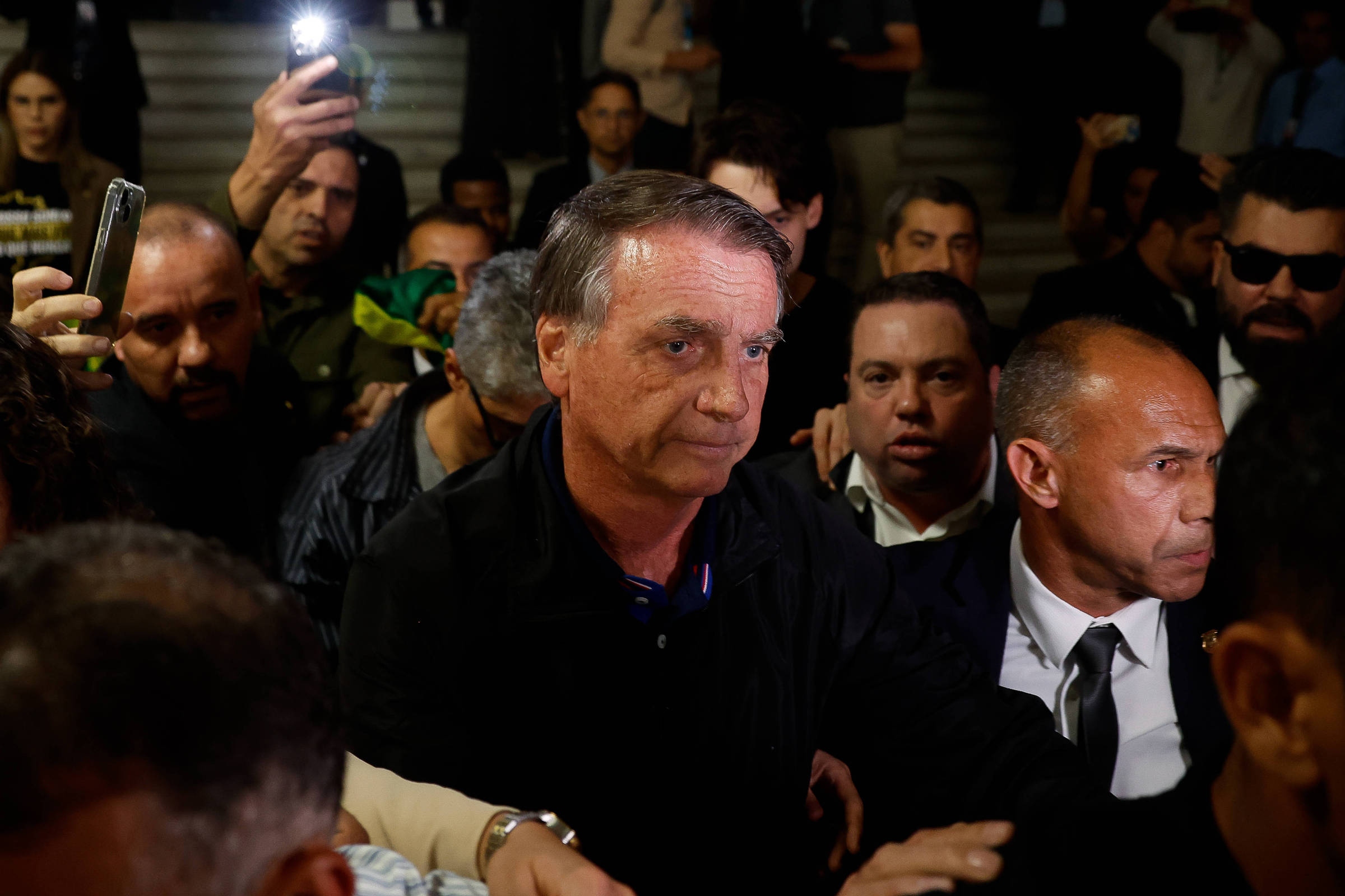 Bolsonaro e aliados enfrentam resistência de Motta e pressão de Moraes