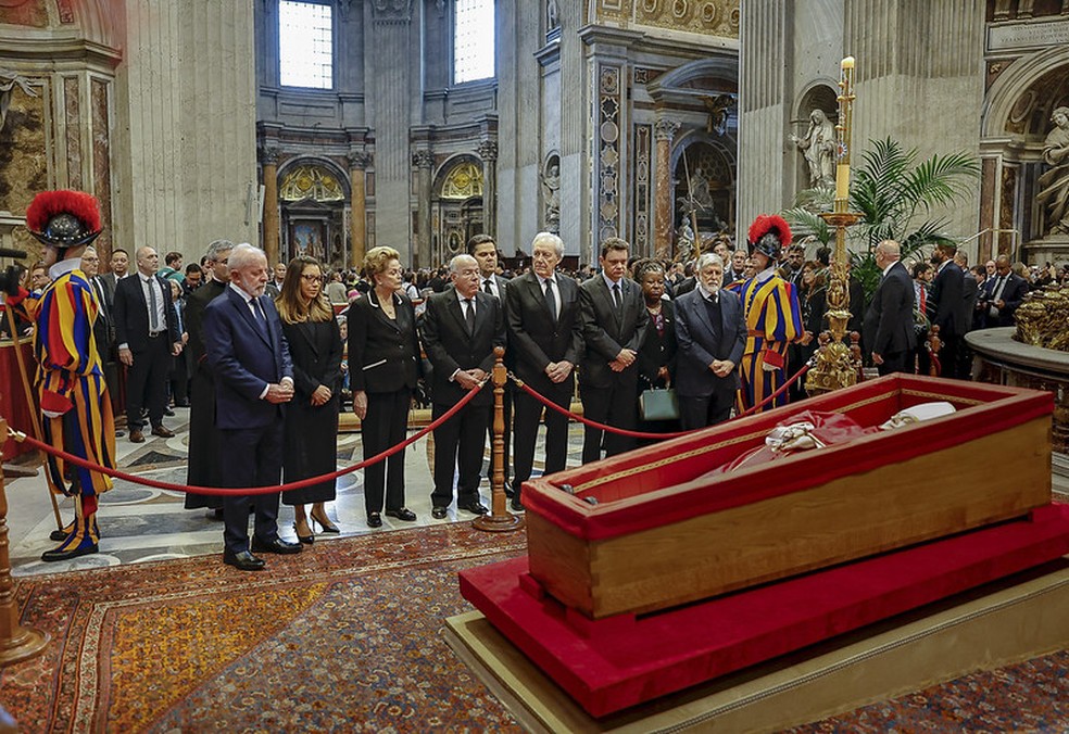 A primeira-dama acompanhou o presidente brasileiro e uma comitiva de ministros e representantes do Legislativo e Judiciário ao velório do Papa Francisco. (Foto: Ricardo Stuckert/PR)