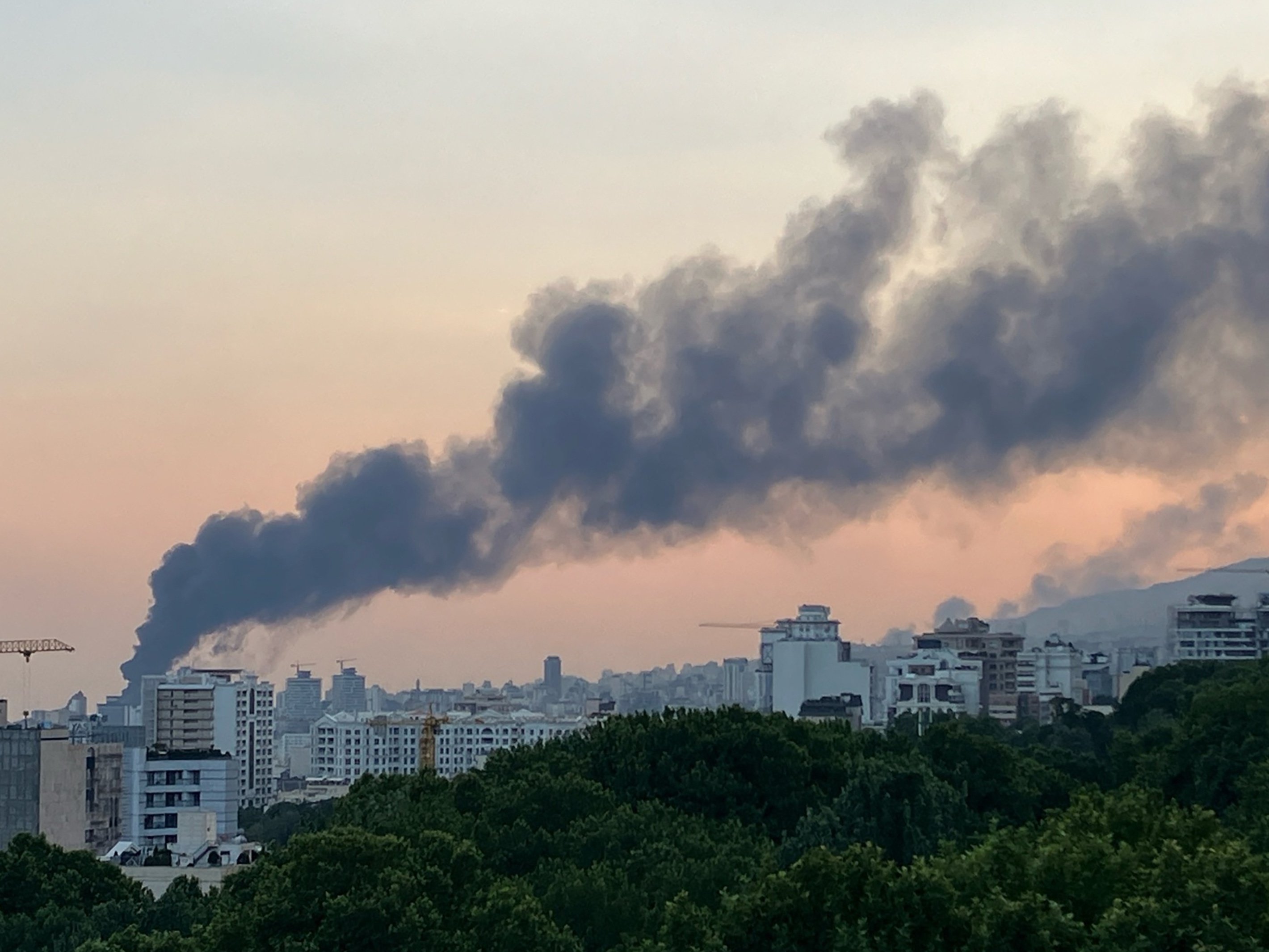 Iraniana no Brasil desaparece e teme pela família em Teerã durante fuga