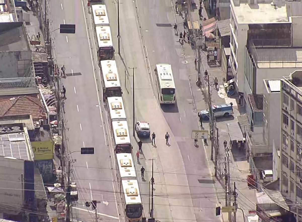 Rio registra 11 sequestros de ônibus por mês desde o início do ano