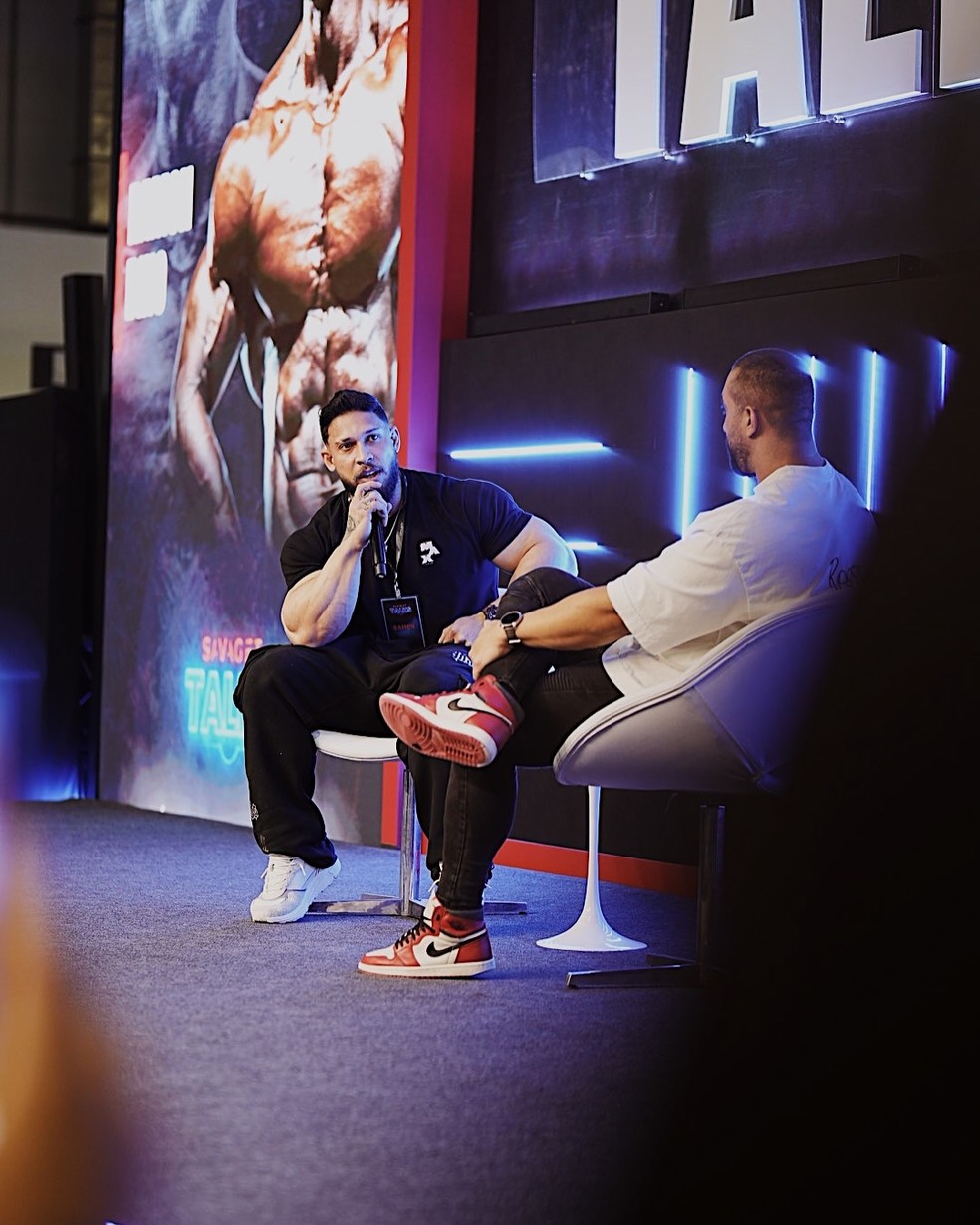 Ramon Dino durante bate-papo com os fãs no Arnold Sports Festival South America (Foto: Reprodução/Instagram)