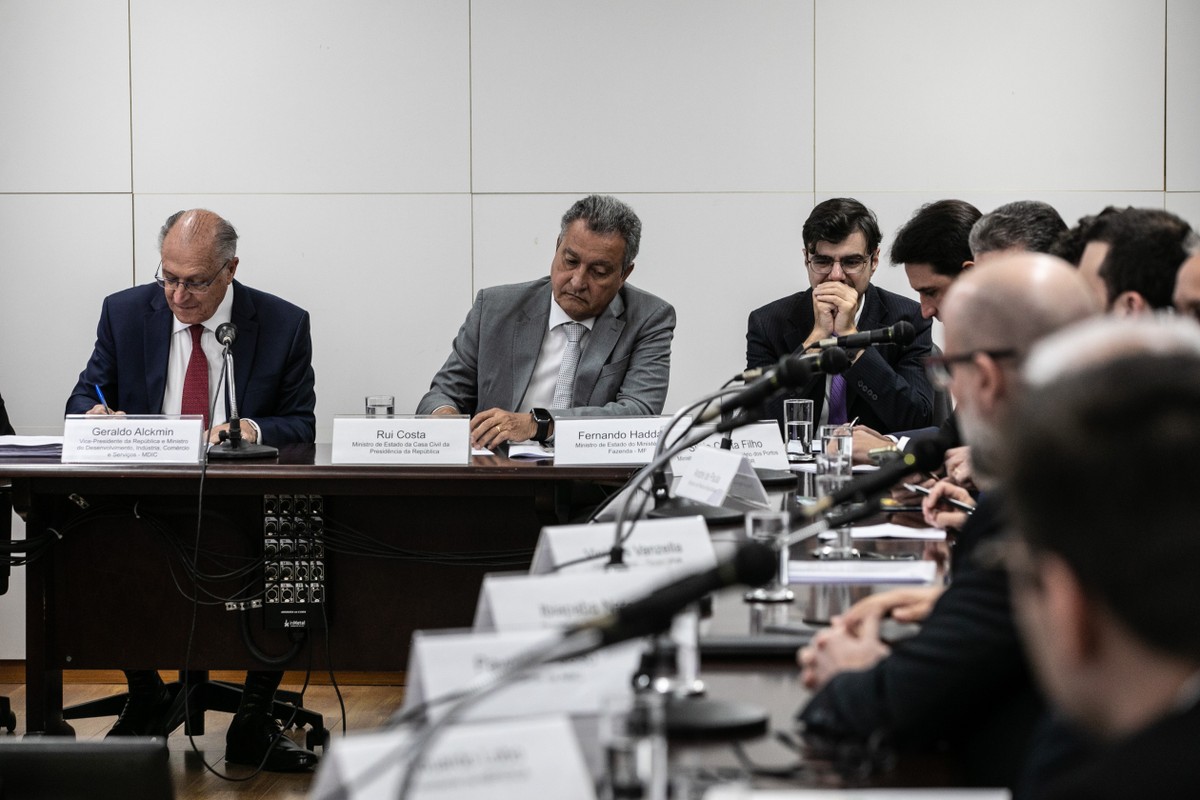 Tarifa de Trump impacta frigoríficos e 30 mil toneladas de carne ficam retidas nos EUA
