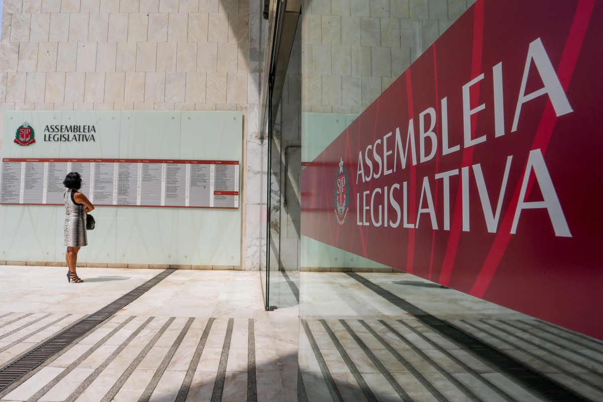 Justiça libera R$ 3,6 milhões em pagamento retroativo a procuradores da Alesp