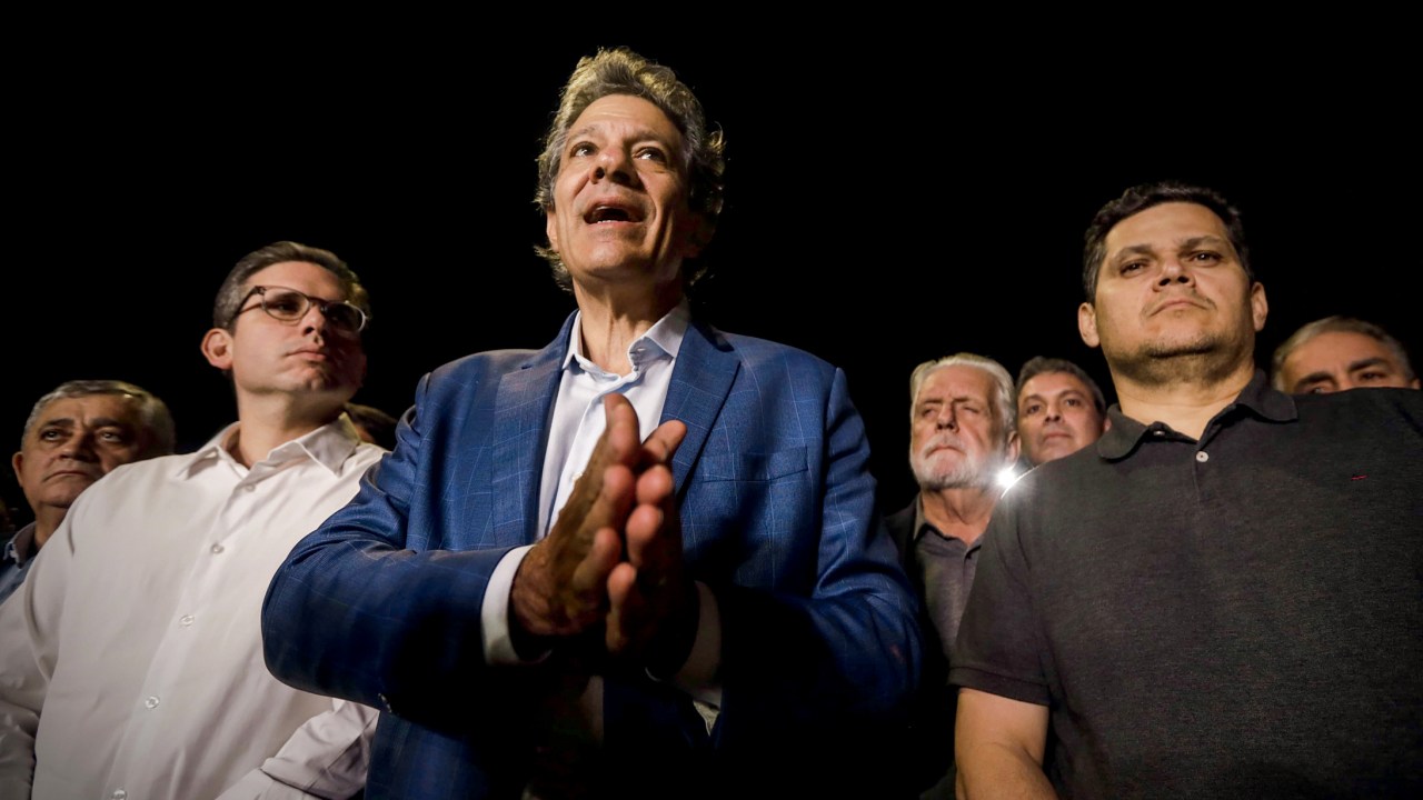 Ajuste fiscal de Lula gera novas polêmicas e debates no governo federal