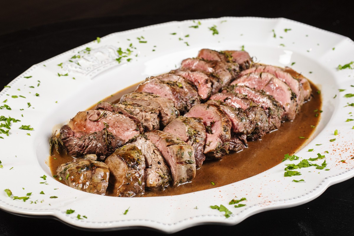 Consumo de carnes bovina e suína cai, mesmo com queda nos preços