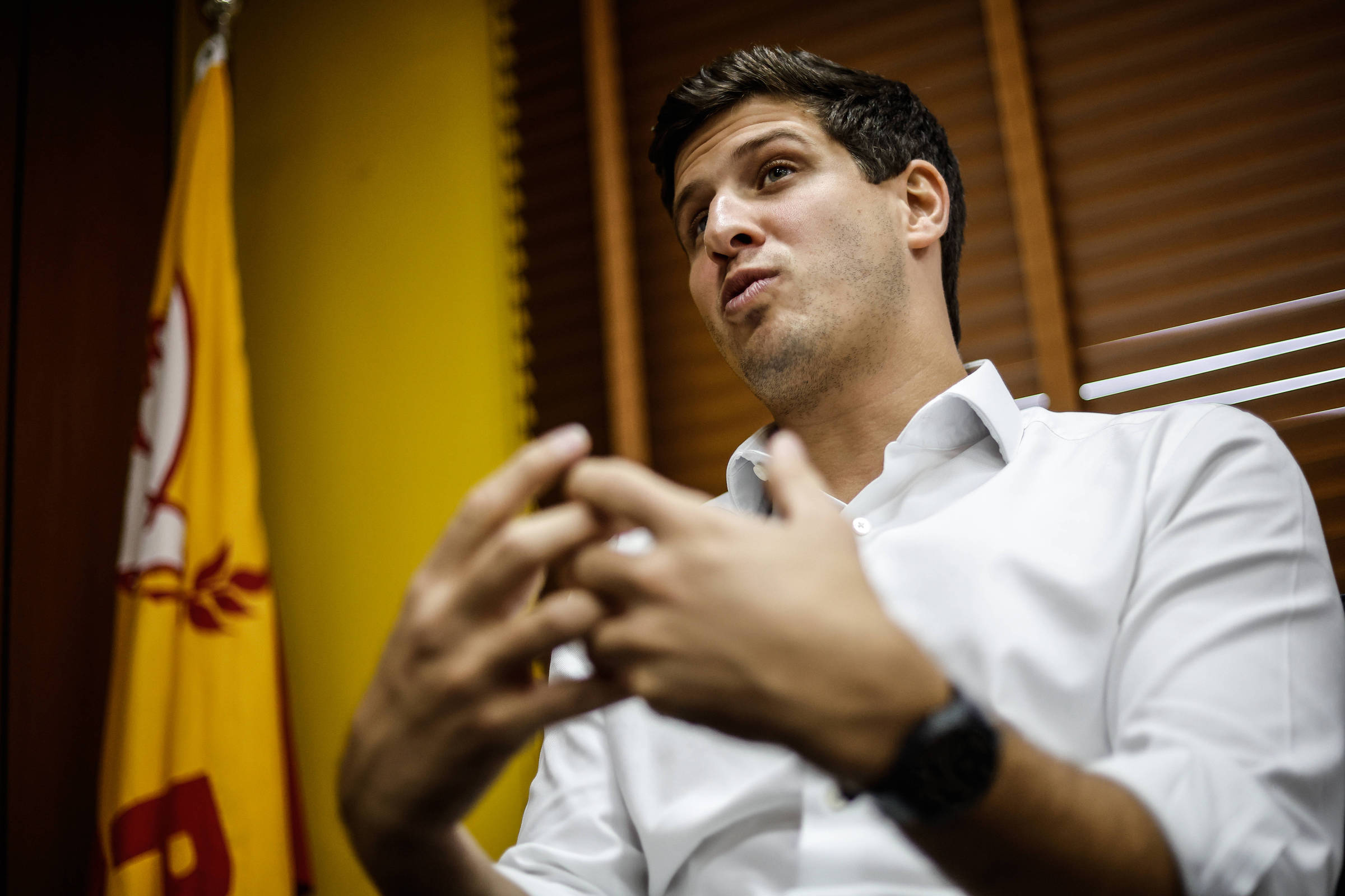 João Campos sugere que Lula promova conciliação entre os Poderes e retome 'paz e amor'