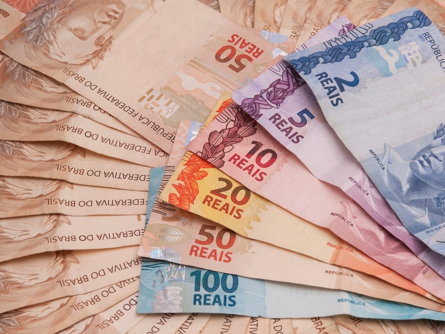 Lotofácil sorteia R$ 1,8 milhão; veja os números vencedores da vez