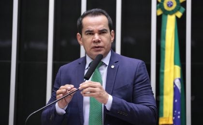 Câmara aprova criação de novos cargos e funções comissionadas no STF